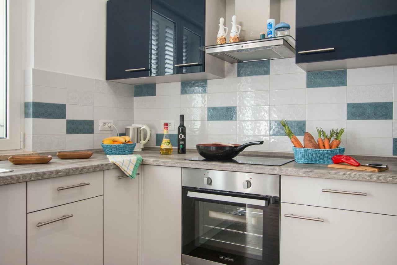 Nala Apartment Ровин Екстериор снимка